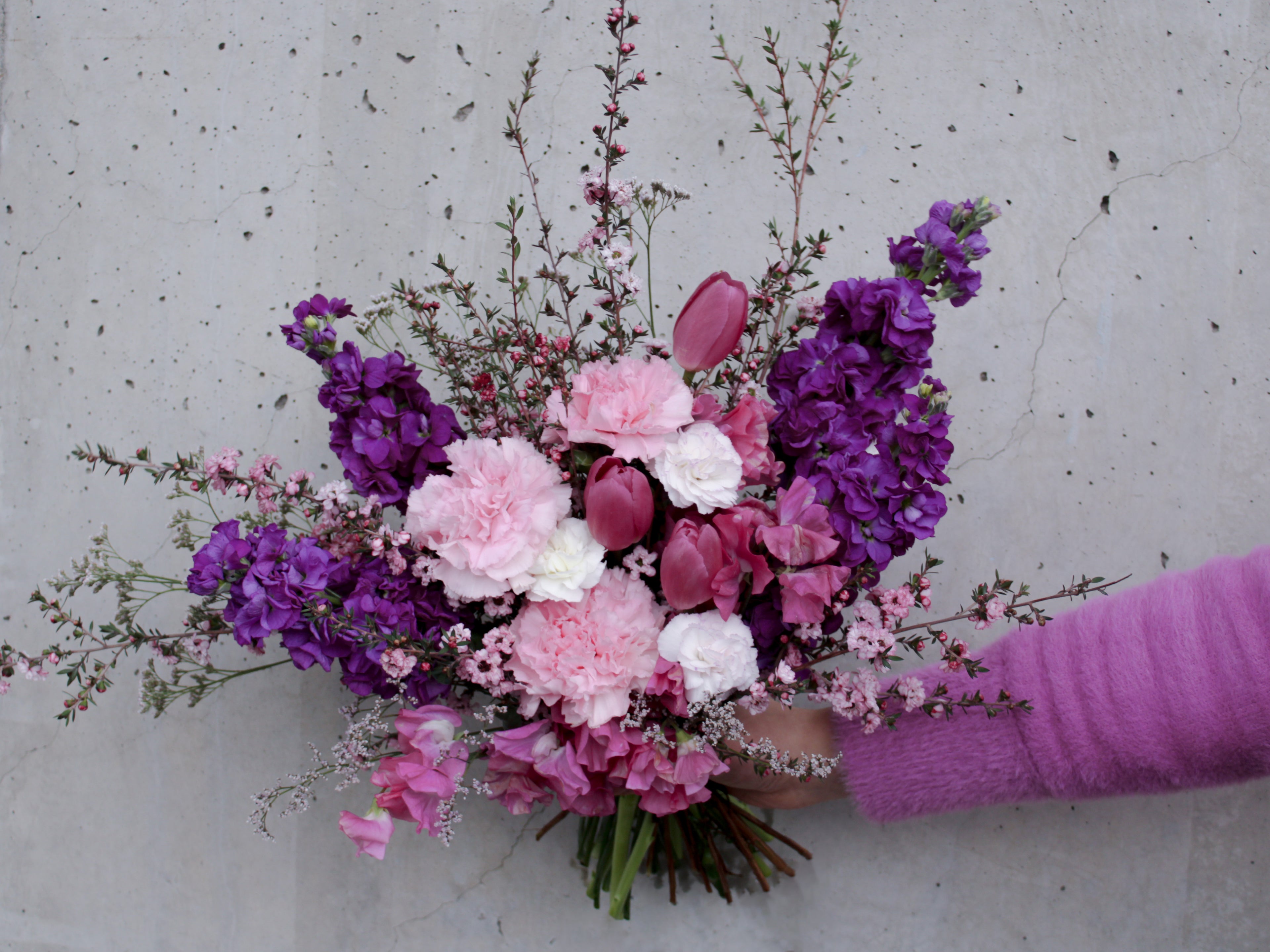 spiralbotanicals_flower delivery canberra_berry-bouquet_3
