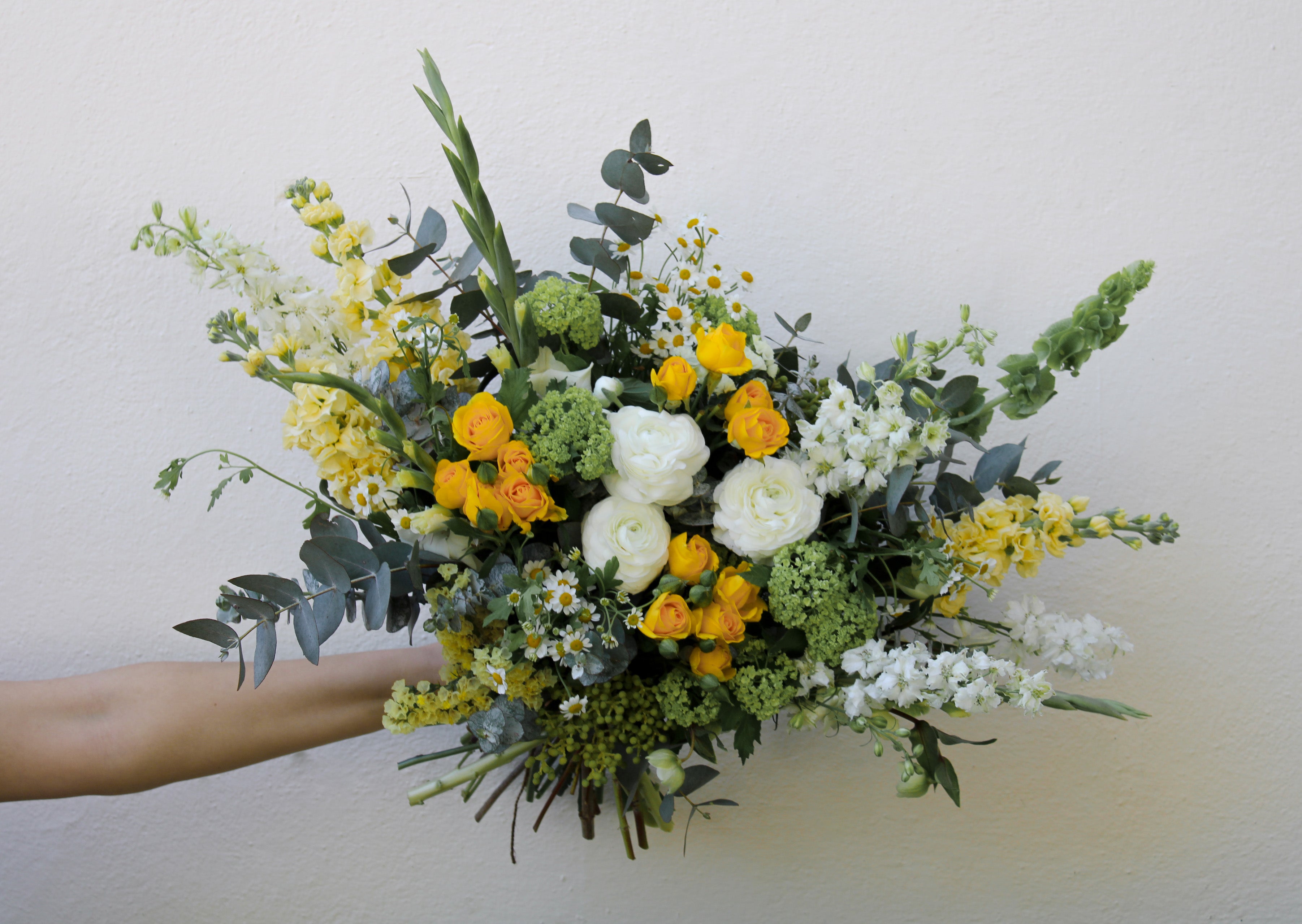 lemon-bouquet-flower-delivery-canberra-spiralbotanicals
