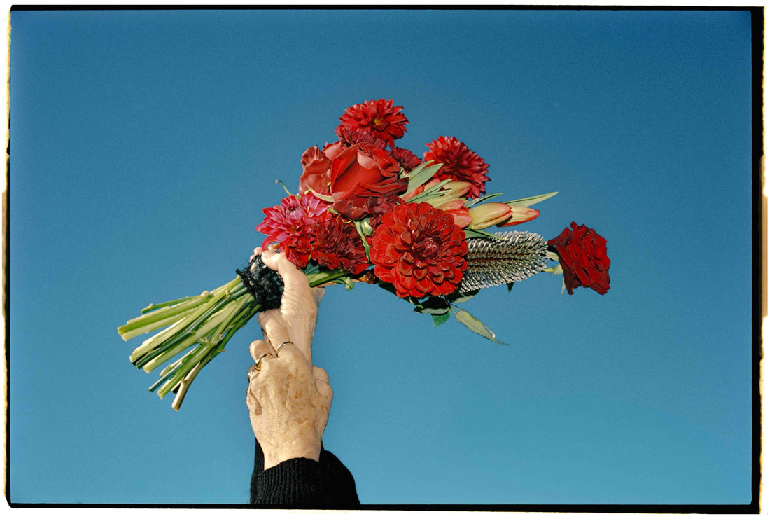 🎁 Every Occasion Blooms: The Art of Gifting and Celebrating with Flowers