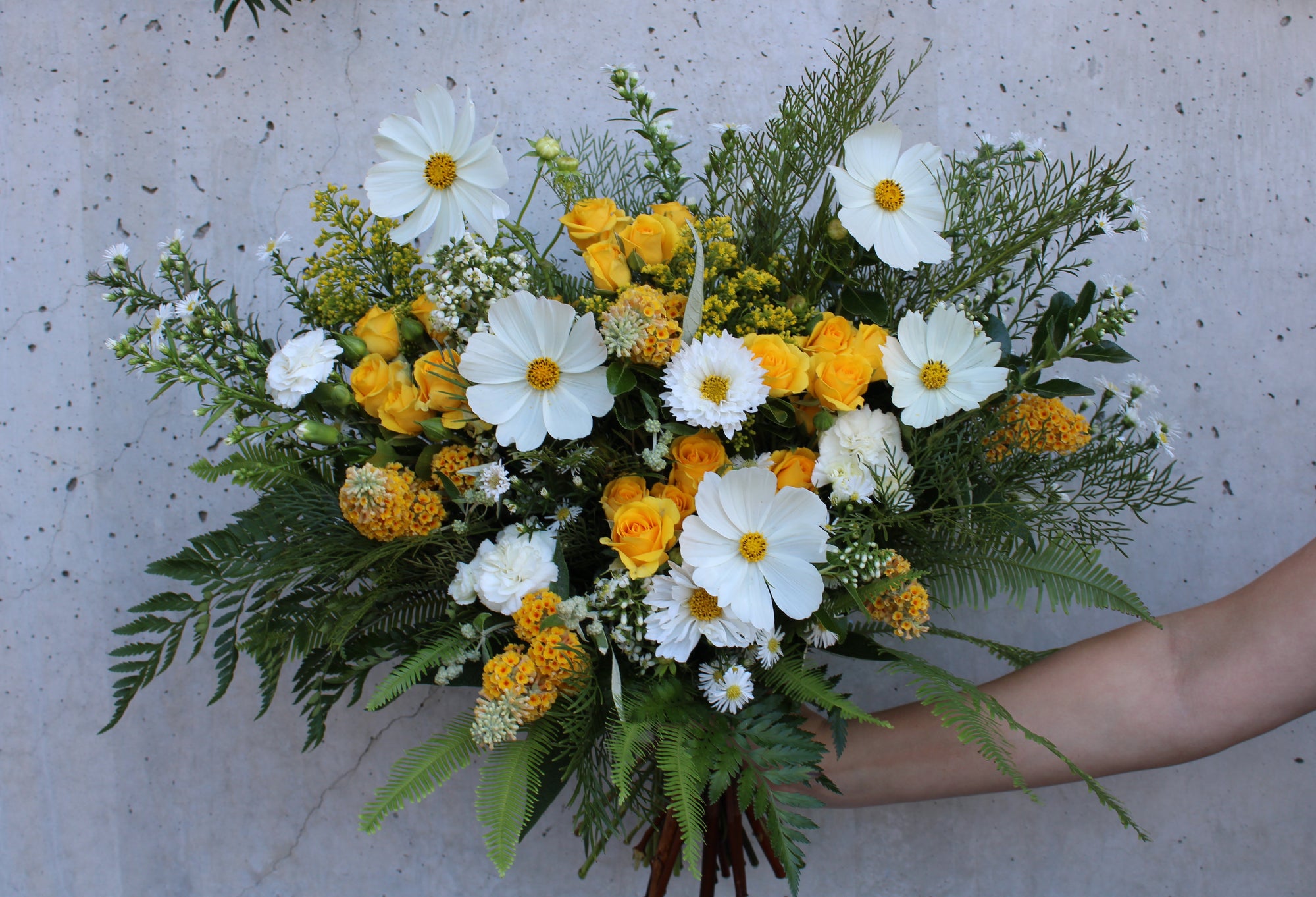 lemon-bouquet-closeup-yellow-flowers-canberra